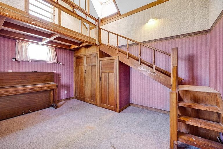 Photo of property in 5 Tawhiti Road, Hawera, 4610