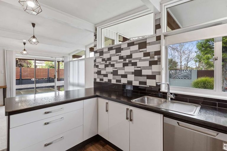 Photo of property in 96 Long Melford Road, Awapuni, Palmerston North, 4412