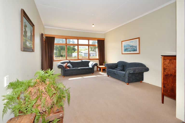 Photo of property in 56 Goodwood Road, Goodwood, Palmerston, 9481