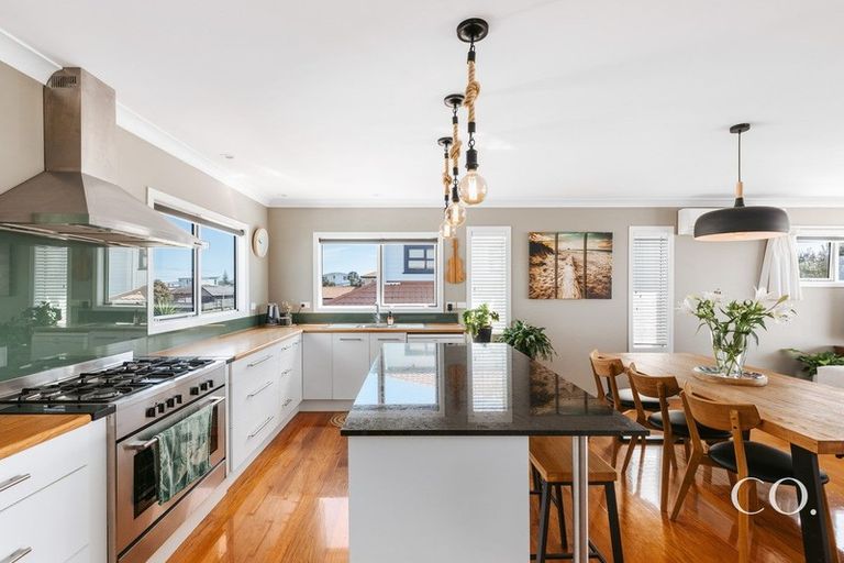 Photo of property in 39 Coral Drive, Papamoa Beach, Papamoa, 3118