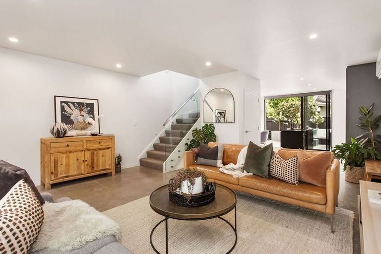 Photo of property in 43 Eveleyn Couzins Avenue, Richmond, Christchurch, 8013