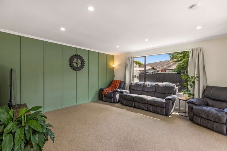 Photo of property in 2/474 Halswell Road, Halswell, Christchurch, 8025