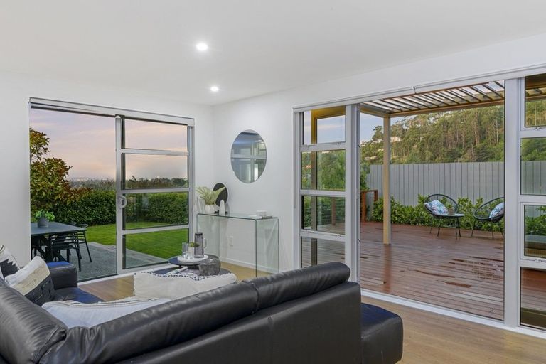Photo of property in 12 Maurice Knowles Lane, Cashmere, Christchurch, 8022