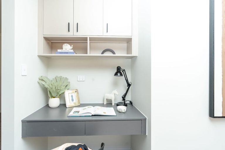 Photo of property in 2/22 Dalgliesh Avenue, Forest Lake, Hamilton, 3200