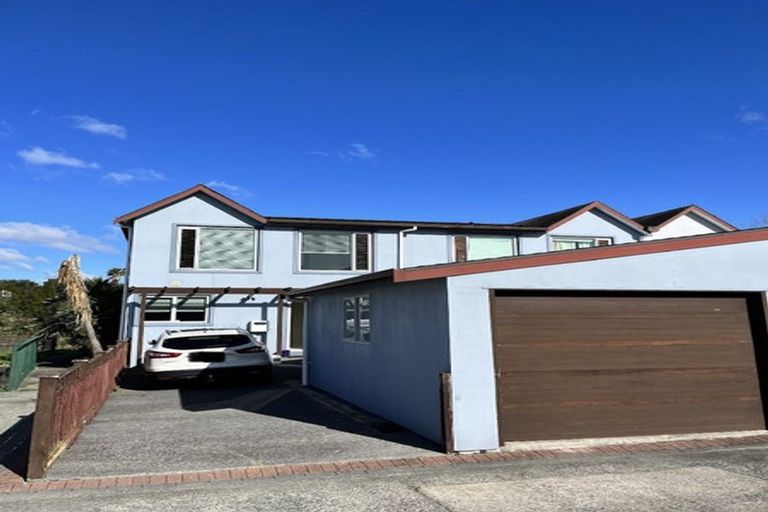 Photo of property in 9m Clearwater Cove, West Harbour, Auckland, 0618