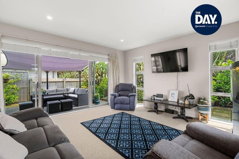 Photo of property in 21 Fairwater Road, Warkworth, 0910