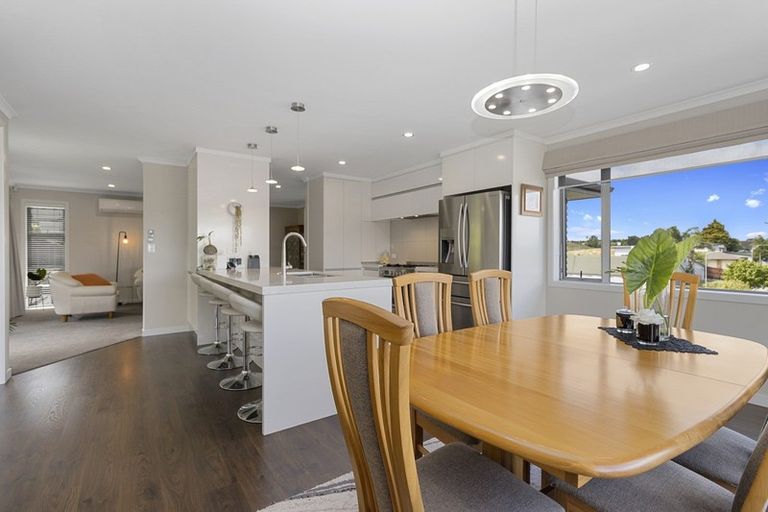 Photo of property in 9 Westview Place, Western Heights, Hamilton, 3200