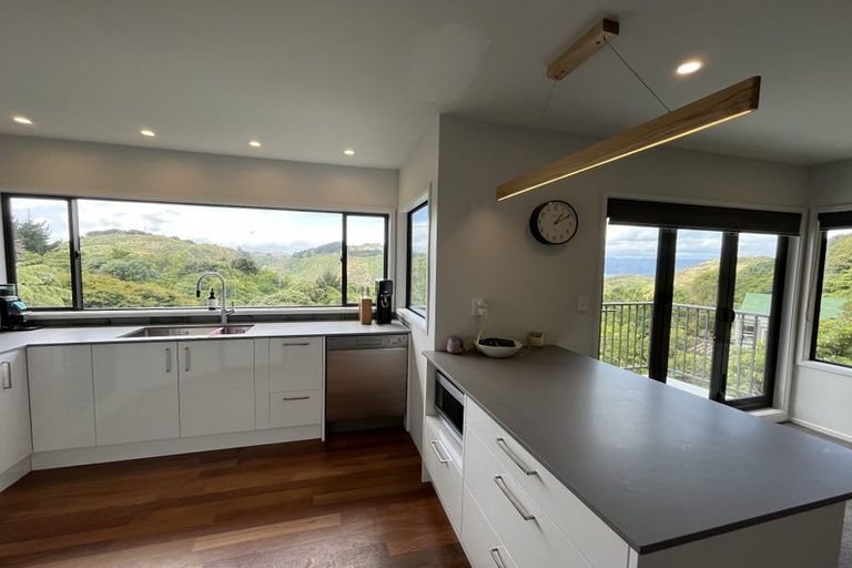 Photo of property in 3b Maldive Street, Khandallah, Wellington, 6035