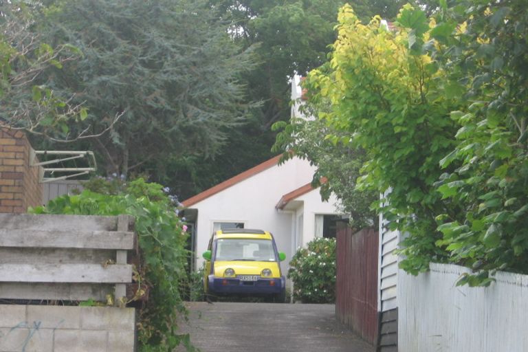 Photo of property in 2/15 Nile Road, Milford, Auckland, 0620