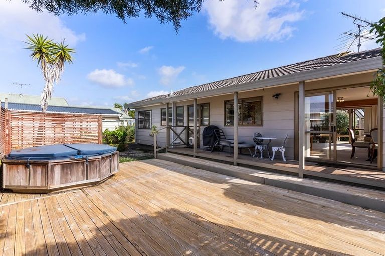 Photo of property in 108 Florence Avenue, Orewa, 0931