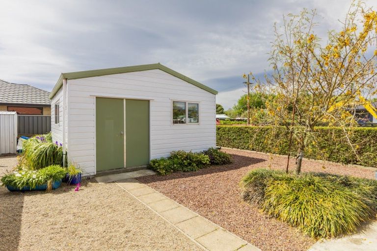 Photo of property in 10 Rochfort Street, Otane, 4202