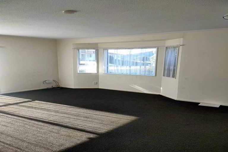 Photo of property in 13b Franklyn Road, Tawa, Wellington, 5028