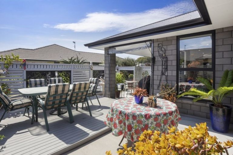 Photo of property in 4 Maniaroa Drive, Katikati, 3129