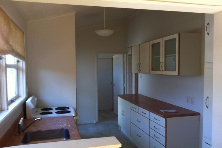 Photo of property in 8 Oreil Avenue, West Harbour, Auckland, 0618