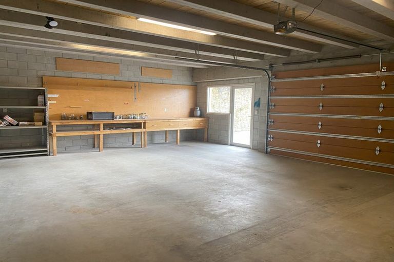 Photo of property in 16 Aronui Road, Bridge Hill, Alexandra, 9320