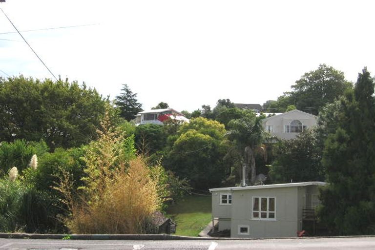 Photo of property in 958 Beach Road, Torbay, Auckland, 0630