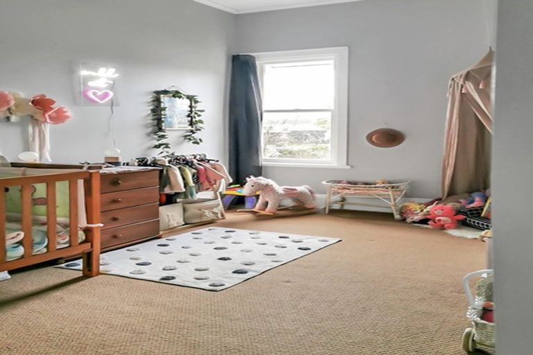 Photo of property in 37 Grey Street, Marton, 4710