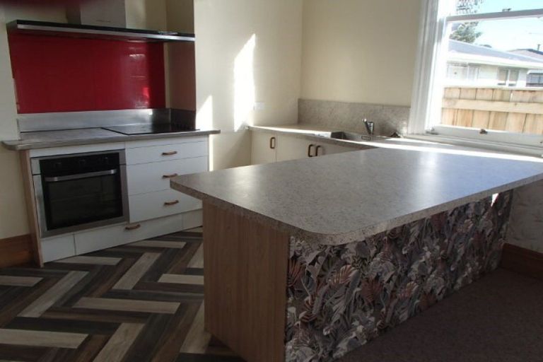 Photo of property in 11 Ada Street, Hokowhitu, Palmerston North, 4410