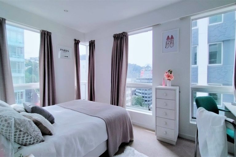 Photo of property in Terrace Heights Apartments, 8c/163 The Terrace, Wellington Central, Wellington, 6011