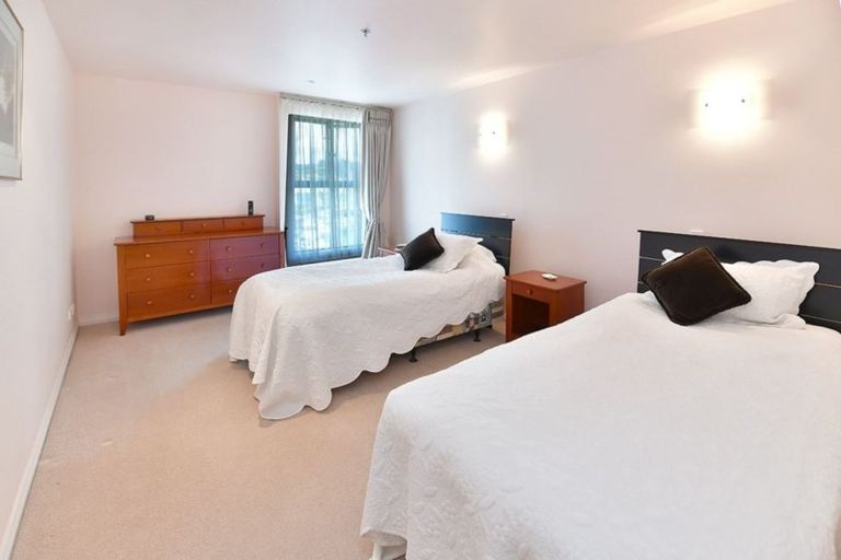 Photo of property in 56 Harbour Village Drive, Gulf Harbour, Whangaparaoa, 0930