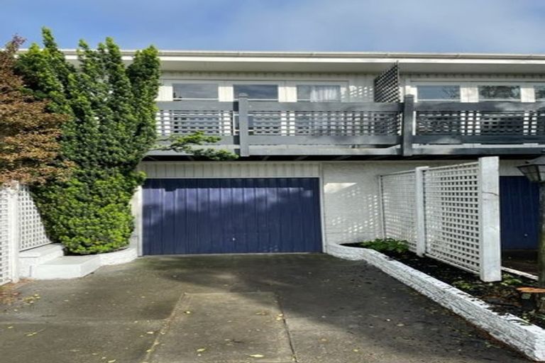 Photo of property in 121 Kendal Avenue, Burnside, Christchurch, 8053