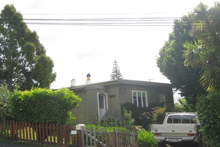 Photo of property in 12 Watson Street, Akaroa, 7520