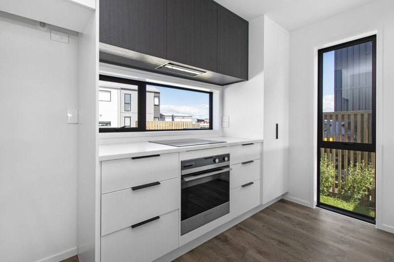 Photo of property in 82 Jacks Landing Drive, Hamilton Lake, Hamilton, 3204