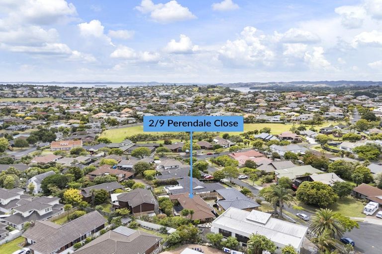 Photo of property in 2/9 Perendale Close, Somerville, Auckland, 2014