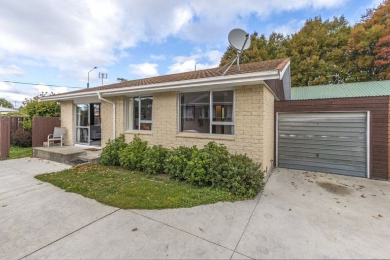Photo of property in 2/361 Withells Road, Avonhead, Christchurch, 8042