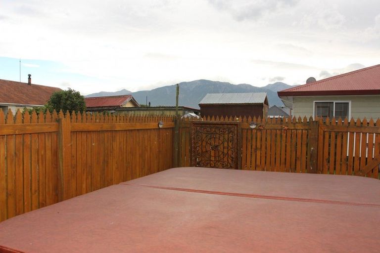 Photo of property in 35c Ludstone Road, Kaikoura, 7300