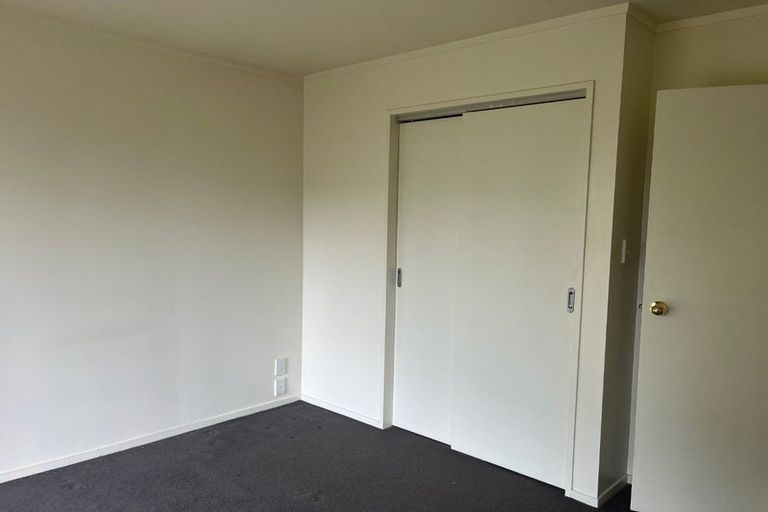 Photo of property in 95 Ocean View Road, Hillcrest, Auckland, 0627