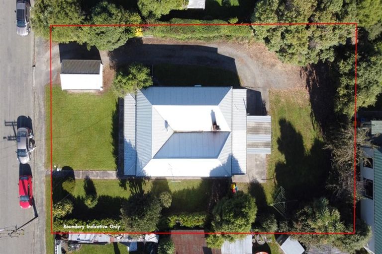 Photo of property in 2 Point Bush Road, Waimate, 7924