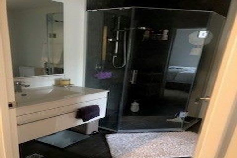 Photo of property in 4/255 Kilmore Street, Christchurch Central, Christchurch, 8011