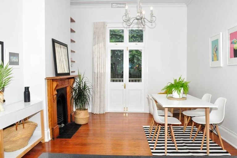 Photo of property in 22a Summer Street, Stanley Point, Auckland, 0624