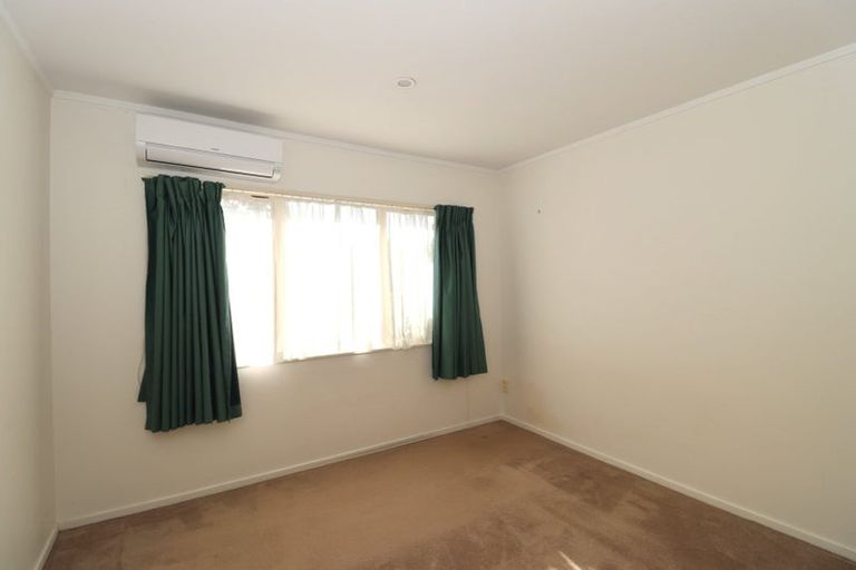 Photo of property in 1/66 Kilkenny Drive, Dannemora, Auckland, 2016