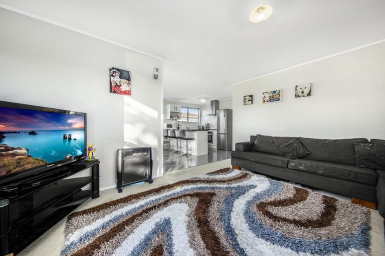 Photo of property in 1/14 Silver Creek Road, Weymouth, Auckland, 2103