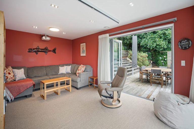 Photo of property in 44 Augusta Street, Redcliffs, Christchurch, 8081