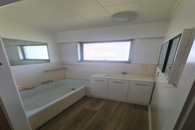 Photo of property in 1/7 Hart Road, Hauraki, Auckland, 0622