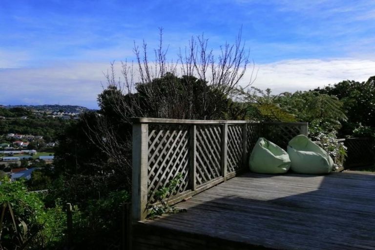 Photo of property in 107 Nevay Road, Miramar, Wellington, 6022