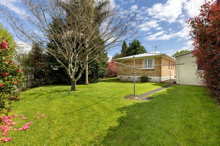 Photo of property in 129 Otumoetai Road, Brookfield, Tauranga, 3110
