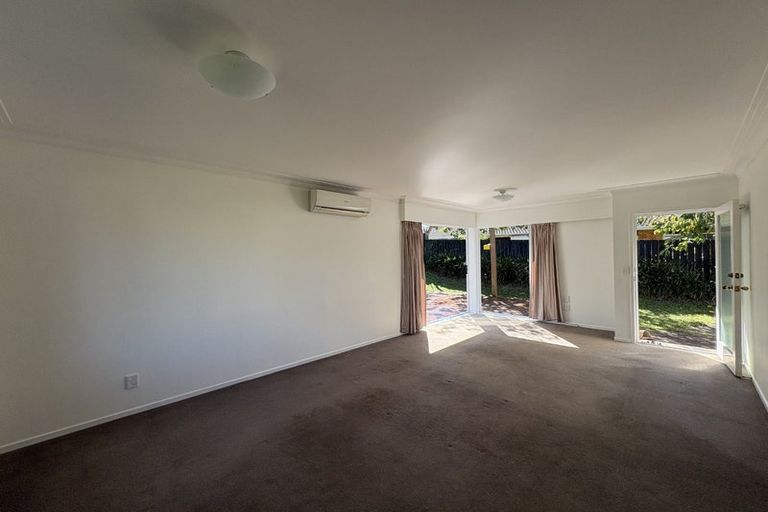 Photo of property in 2/18 Nikau Street, New Lynn, Auckland, 0600
