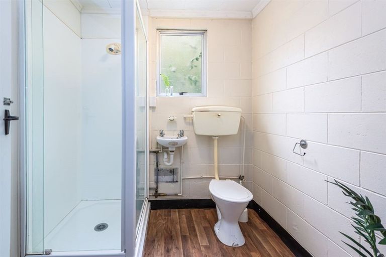 Photo of property in 6 Jenkins Avenue, Redwood, Christchurch, 8051