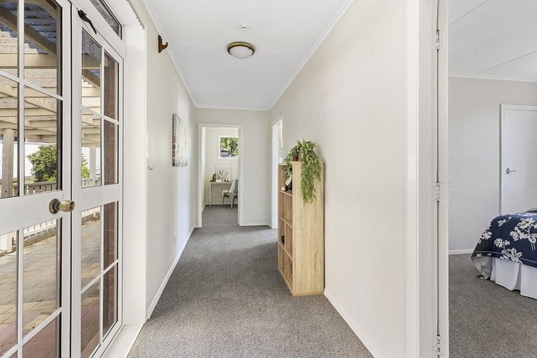 Photo of property in 130 Main Road, Titahi Bay, Porirua, 5022