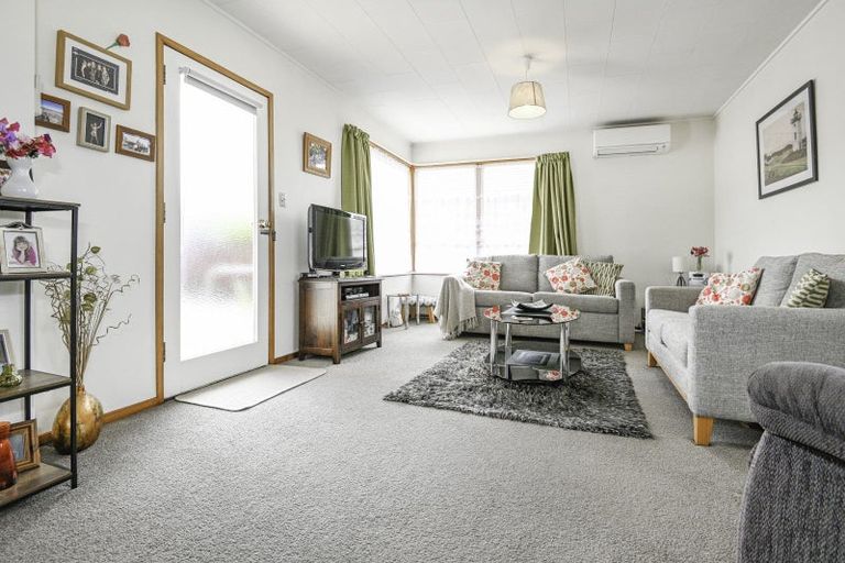 Photo of property in 3/507 Burnett Street, Mahora, Hastings, 4120