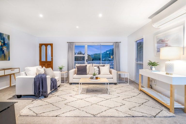 Photo of property in 11 Transom Close, Whitby, Porirua, 5024