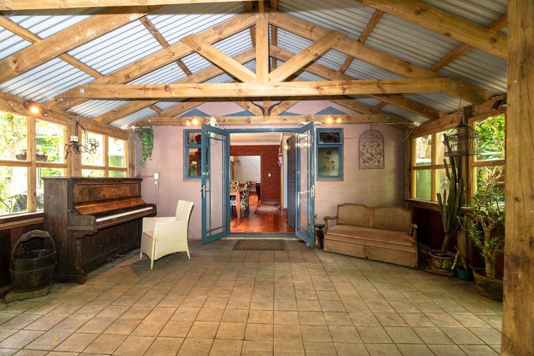 Photo of property in 54 Cookson Road, Kawakawa, 0282