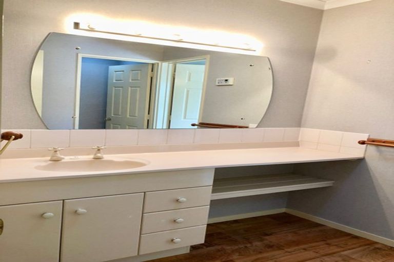 Photo of property in 11 Fendalton Drive, Rototuna, Hamilton, 3210