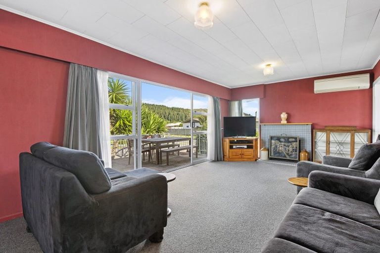 Photo of property in 14 Fenruss Street, Fairy Springs, Rotorua, 3015