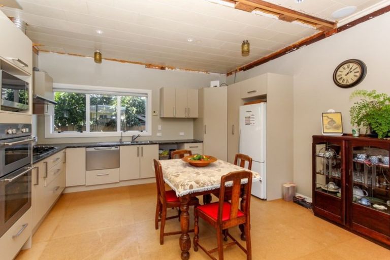 Photo of property in 147 Cracroft Street, Waitara, 4320