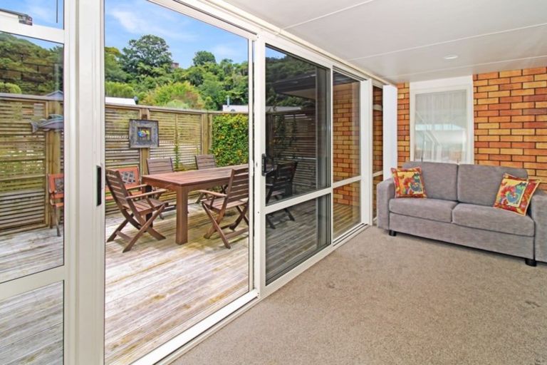 Photo of property in 16 Thames Street, Welbourn, New Plymouth, 4310